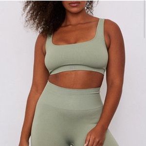 NWOT Set Active Matcha Set